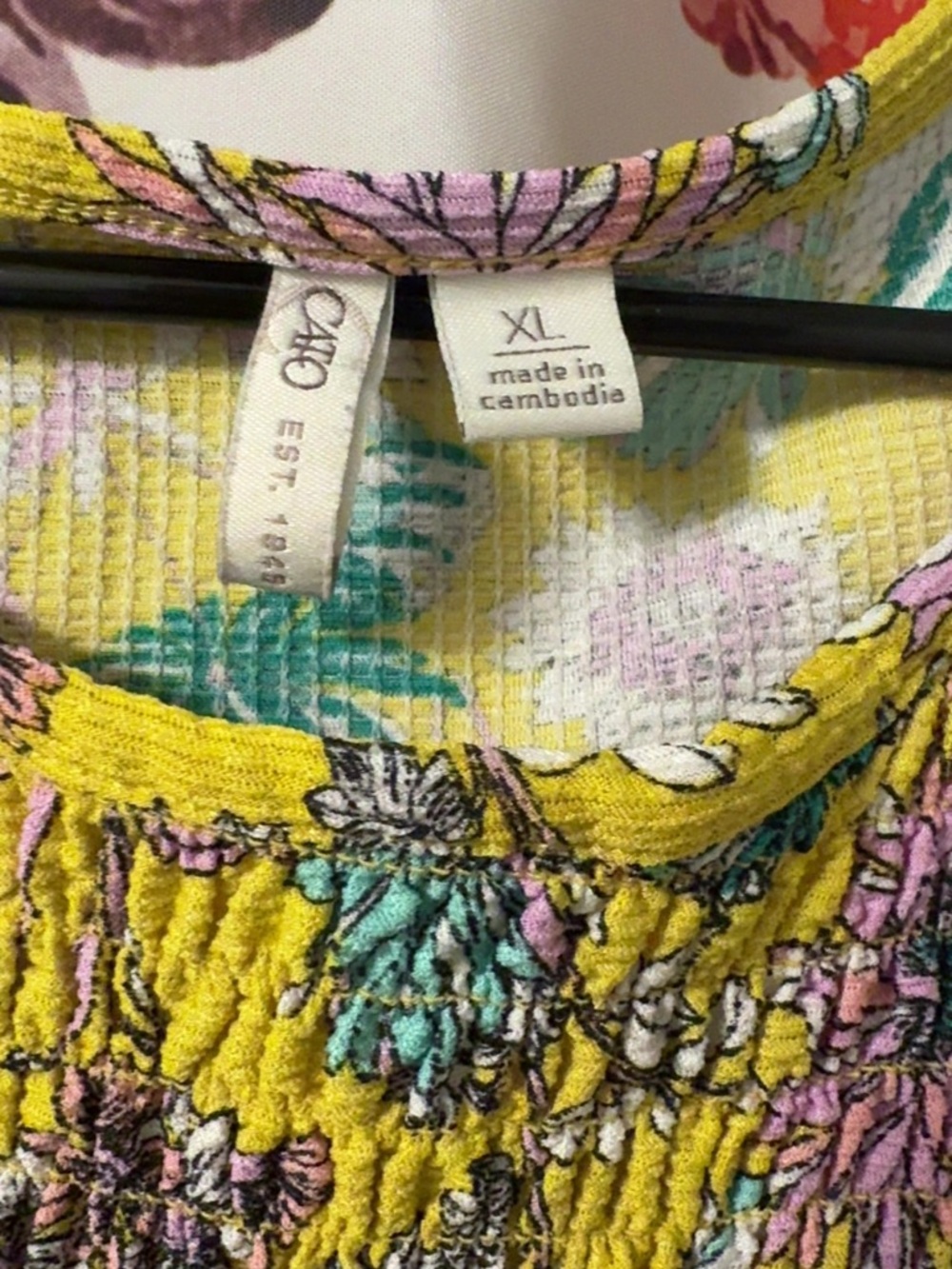 Catos Women’s XL Yellow Floral Scoop Neck Blouse - Picture 3 of 7